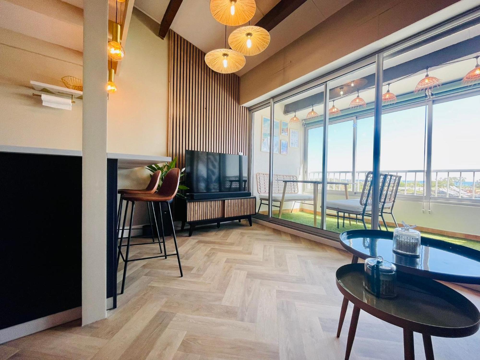 Cap D'agde T2 4-6 Personnes Mezzanine Vue Piscine Wifi Appartement *